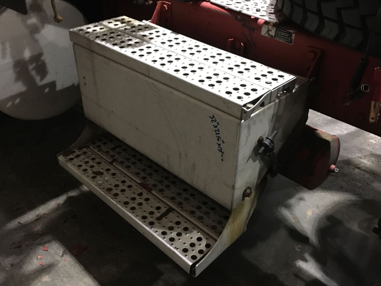 Freightliner Battery Boxes For Sale