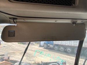 Used 2007 Freightliner COLUMBIA 120 Sun Visor (Stock #P-25038)) Part Image