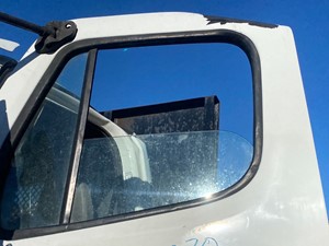 Used 2007 Freightliner M2 112 Medium Duty Door Window (Stock #P-22086)) Part Image