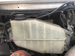 Used 2007 International 1652-SC Coolant Reservoir (Stock #P-9072)) Part Image