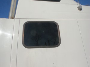 Used 2007 Peterbilt 387 Sleeper Part (Stock #P-21688)) Part Image
