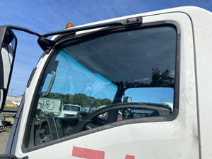 Used 2008 Chevrolet W5500 Door Window (Stock #P-16684)) Part Image