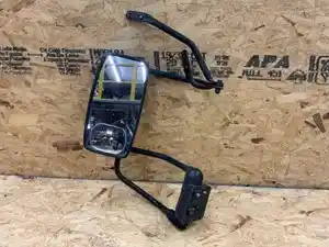 Used 2008 Mitsubishi FE83D Side View Mirror (Stock #P-25103)) Part Image