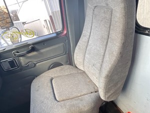 Used 2008 Western Star 4900 FA Seat (Stock #P-28497)) Part Image