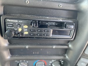 Used 2009 Chevrolet C5500 Radio (Stock #P-17070)) Part Image