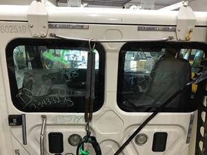 Used 2011 Freightliner Cascadia 125 Back Window (Stock #P-4889)) Part Image