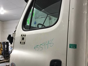 Used 2011 Freightliner Cascadia 125 Door (Stock #P-4883)) Part Image