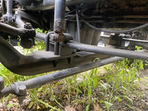 Used 2011 Freightliner Cascadia 125 Front Axle, Complete (Stock #P-16087)) Part Image