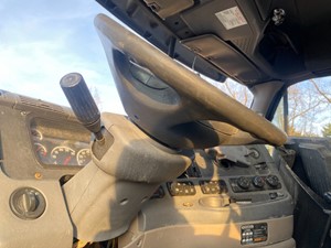 Used 2011 Freightliner Cascadia 125 Steering Column (Stock #P-21881)) Part Image