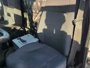 Used 2011 Western Star 4900EX Seat (Stock #P-39481)) Part Image
