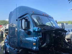 Used 2012 Freightliner Cascadia 125 Cab (Stock #P-17896)) Part Image