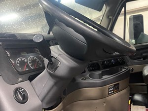 Used 2012 Freightliner Cascadia 125 Steering Column (Stock #P-12865)) Part Image