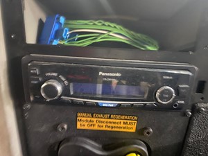 Used 2012 International DuraStar 4300 Radio (Stock #P-11889)) Part Image