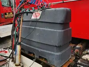 Used 2012 Peterbilt 384 Hydraulic Tank (Stock #P-54249)) Part Image