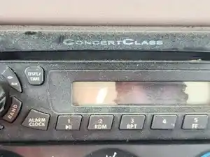 Used 2012 Peterbilt 384 Radio (Stock #P-54304)) Part Image