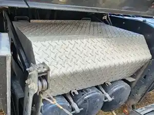 Used 2012 Volvo VNL Battery Box Cover (Stock #P-50846)) Part Image