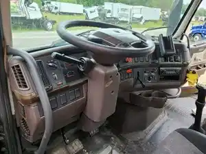 Used 2012 Volvo VNL Dash Ass'y (Stock #P-51444)) Part Image