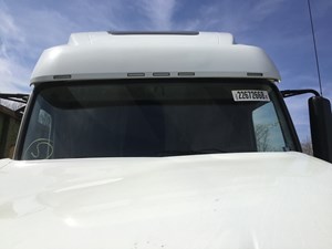 Volvo VNL Windshield Glas Parts | TPI