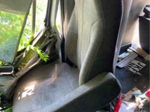 Used 2012 Western Star 4900 FA Seat (Stock #P-24483)) Part Image