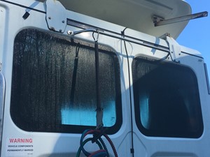 Used 2013 Freightliner Cascadia 113 Back Window (Stock #P-3107)) Part Image