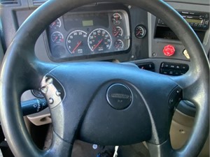 Used 2013 Freightliner Cascadia 125 Steering Column (Stock #P-26751)) Part Image