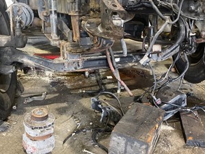 Used 2013 Freightliner Cascadia 125 I Beam (Stock #P-10208)) Part Image