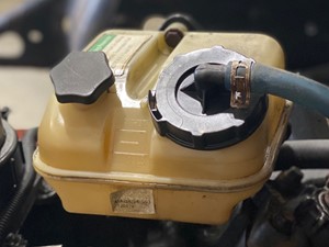 Used 2013 Freightliner Cascadia 125 Power Steering Reservoir (Stock #P-10202)) Part Image