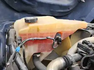 Used 2013 Freightliner Cascadia 125 Radiator Overflow Bottle (Stock #P-43529)) Part Image