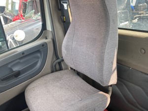 Used 2013 Freightliner Cascadia 125 Seat (Stock #P-14856)) Part Image