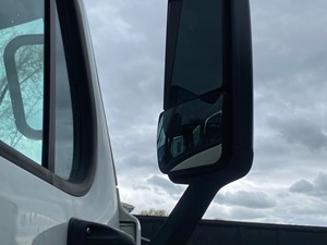 Used 2013 Freightliner Cascadia 125 Side View Mirror Image