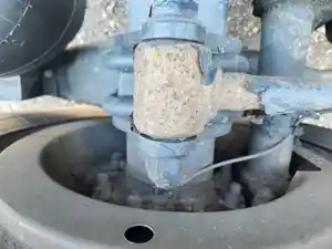 Used 2013 Hub (Stock #P-40947)) Part Image