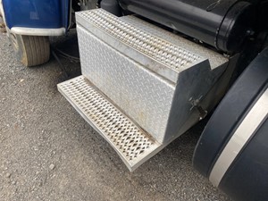 Used 2013 Peterbilt 388 Battery Box (Stock #P-21183)) Part Image