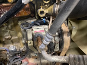 Used 2014 Freightliner Cascadia 113 A/C Compressor (Stock #P-11817)) Part Image