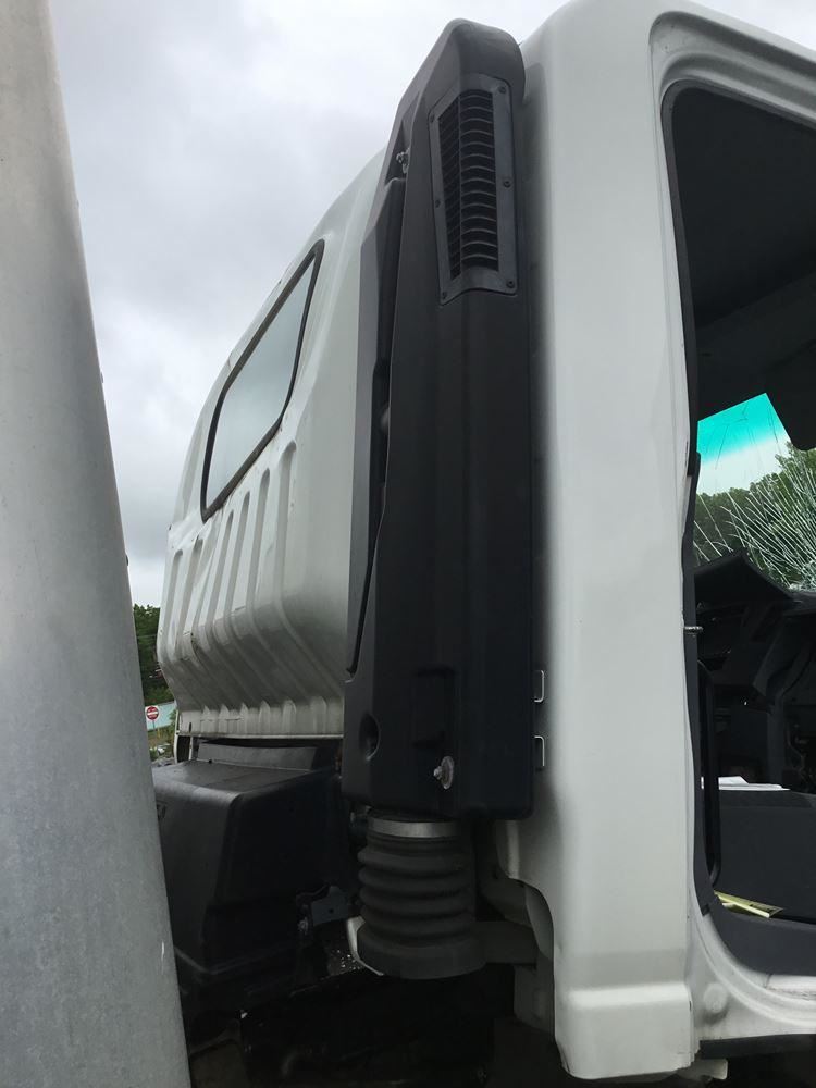 2014 ISUZU NRR AIR CLEANER FOR SALE 682239 MD