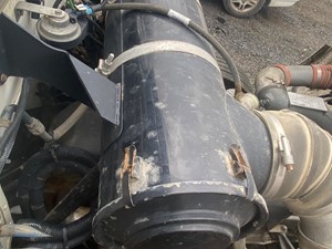 Used 2014 Peterbilt 367 Air Cleaner (Stock #P-11853)) Part Image