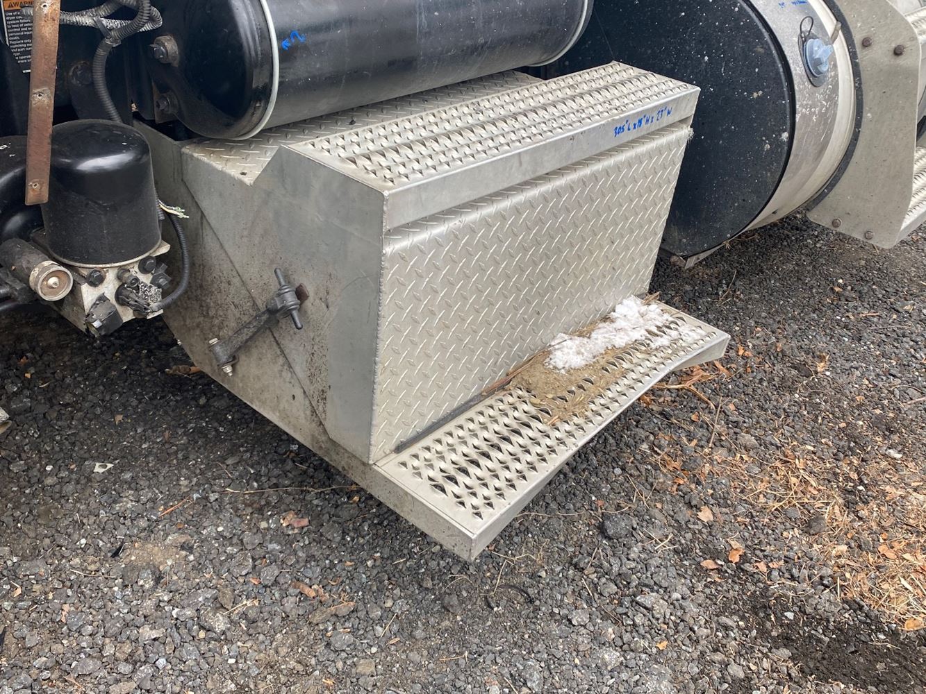 Peterbilt Battery Boxes For Sale