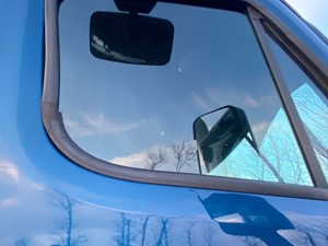 Used 2015 Freightliner Cascadia 113 Door Window (Stock #P-12189)) Part Image