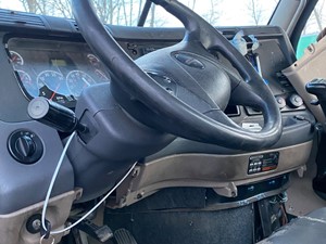 Used 2015 Freightliner Cascadia 113 Steering Column (Stock #P-12173)) Part Image