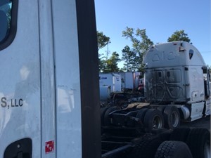 Used 2015 Freightliner Cascadia 125 Cab Fairing (Stock #P-25897)) Part Image