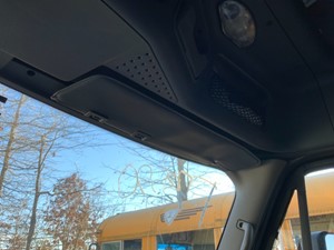 Used 2015 Freightliner Cascadia 125 Sun Visor (Stock #P-21577)) Part Image