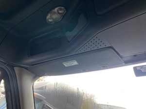 Used 2015 Freightliner Cascadia 125 Sun Visor (Stock #P-20391)) Part Image