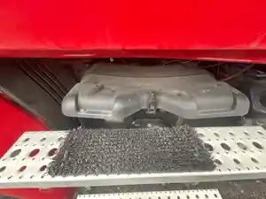 Used 2015 Freightliner Cascadia 132 Battery Box Cover (Stock #P-37666)) Part Image