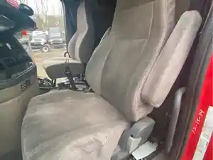 Used 2015 Freightliner Cascadia 132 Seat (Stock #P-37721)) Part Image
