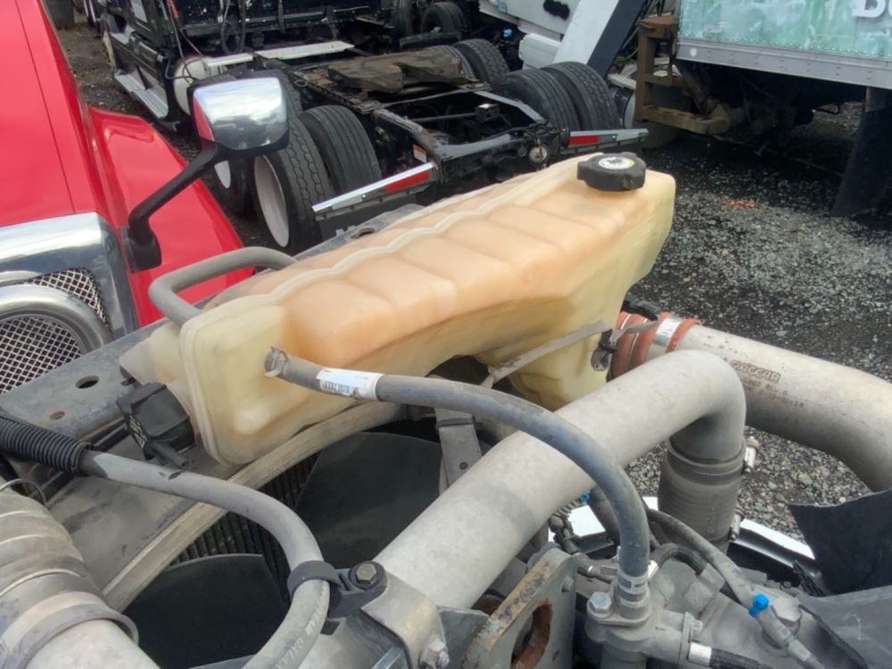 2015 Kenworth T680 (Stock P27139) Coolant Reservoir TPI