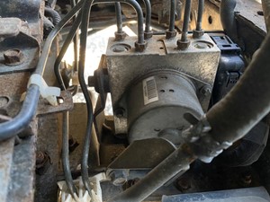 Used 2015 Mitsubishi FE ABS Control Module (Stock #P-22442)) Part Image