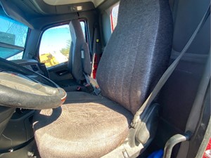 Used 2015 Peterbilt 567 Seat (Stock #P-23136)) Part Image