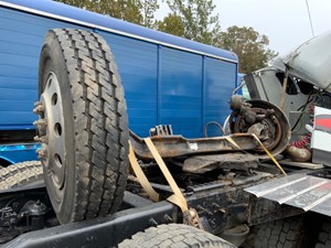Used 2015 Peterbilt 579 Front Axle, Complete Image