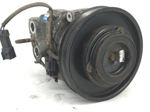 Used 2016 Freightliner Cascadia 113 A/C Compressor (Stock #P-15981)) Part Image