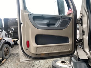 Used 2016 Freightliner Cascadia 125 Interior Misc Part (Stock #P-20790)) Part Image
