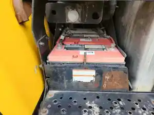 Used 2016 Hino 268 Battery Box (Stock #P-42133)) Part Image
